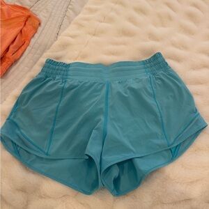 Lululemon Hotty Hot High-Rise Lined Short 2.5"